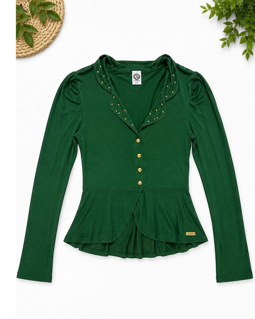 Blazer peplum feminino verde da marca Zahra com botões dourados e apliques delicados na gola, estilo elegante.