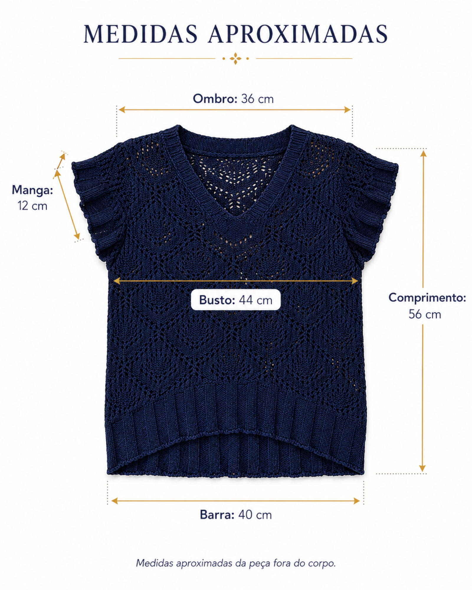 Blusa feminina azul-marinho em tricô rendado da BAZAR OFICIAL EFATA com mangas de babado e indicação de medidas.