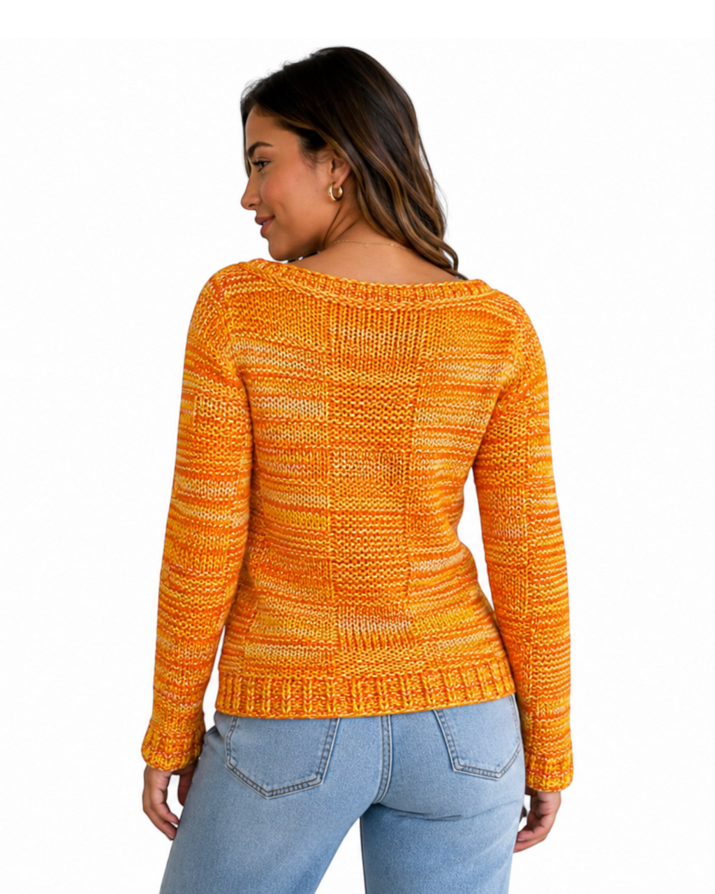 Modelo de costas usando blusa BAZAR OFICIAL EFATA de tricô laranja mesclado com manga longa e decote arredondado.