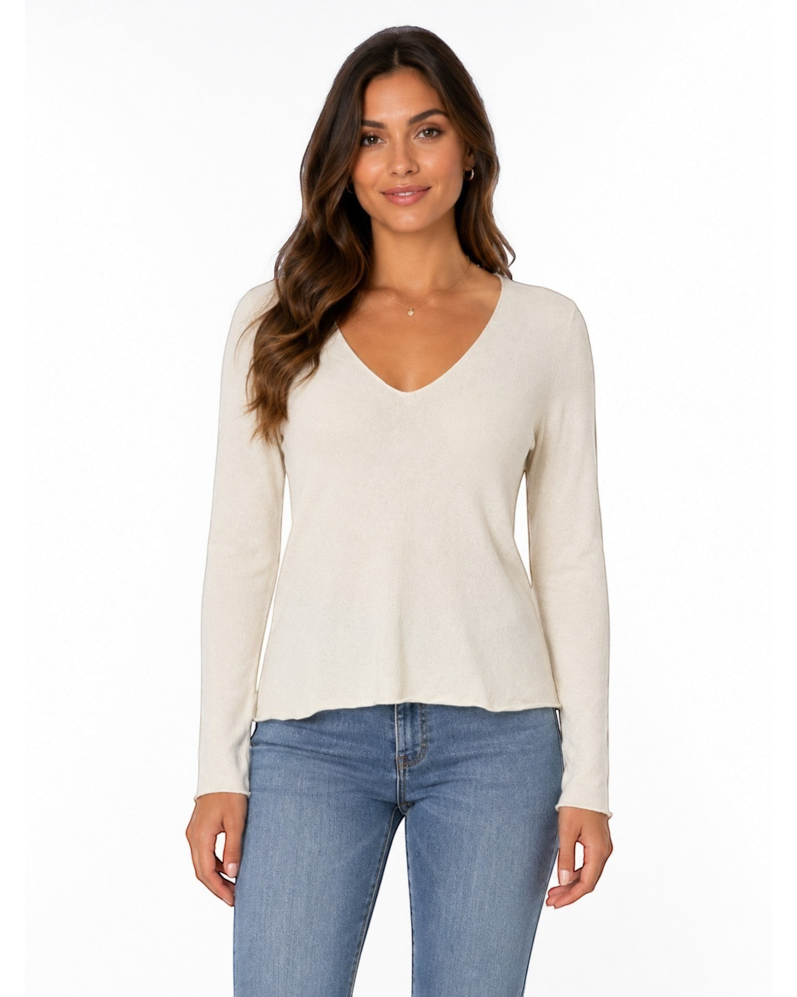 Blusa feminina Zara off white de manga longa com decote em V, em tecido macio, disponível no BAZAR OFICIAL EFATA.